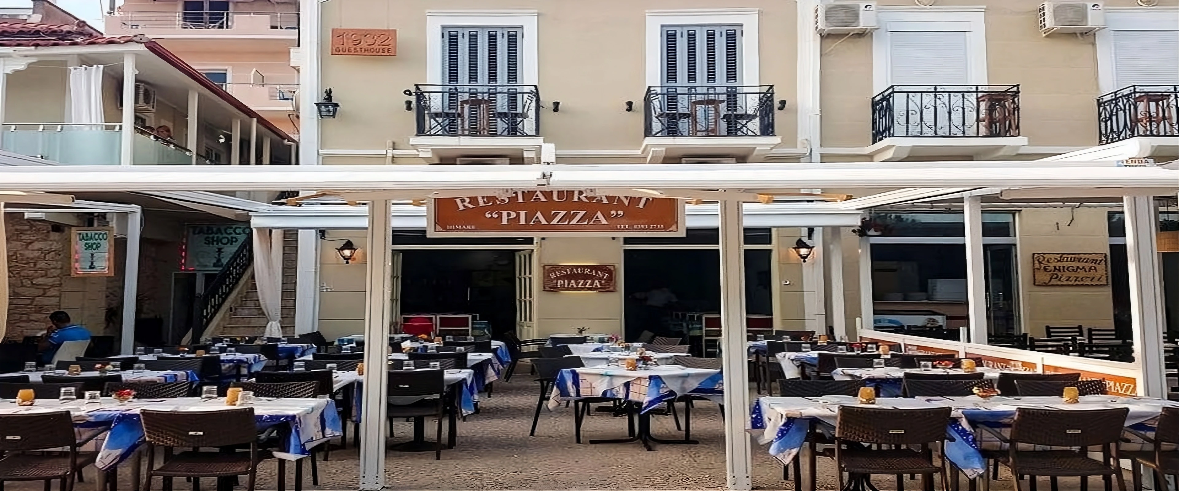 Piazza Restaurant